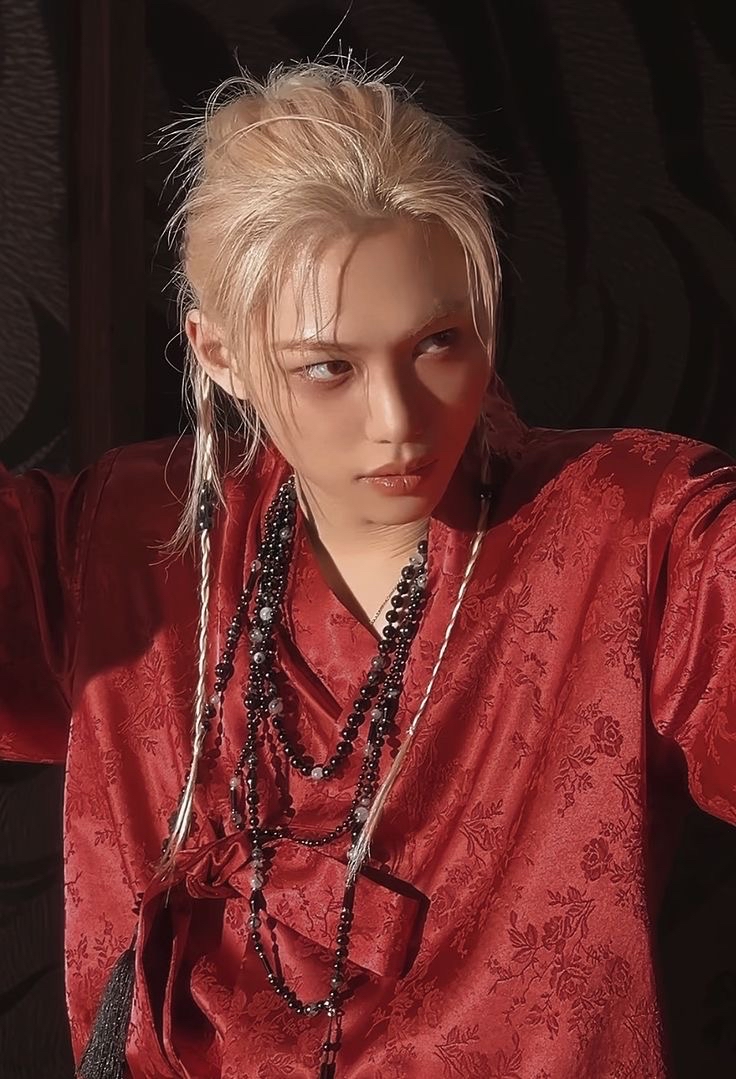 Behind-the-scenes cut of Felix (Stray Kids)