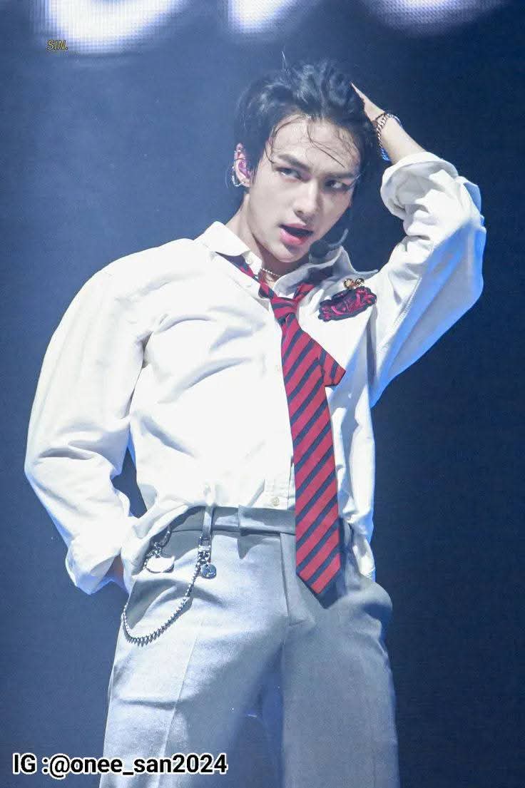 A moment captured by Hyunjin (Stray Kids)'s fan