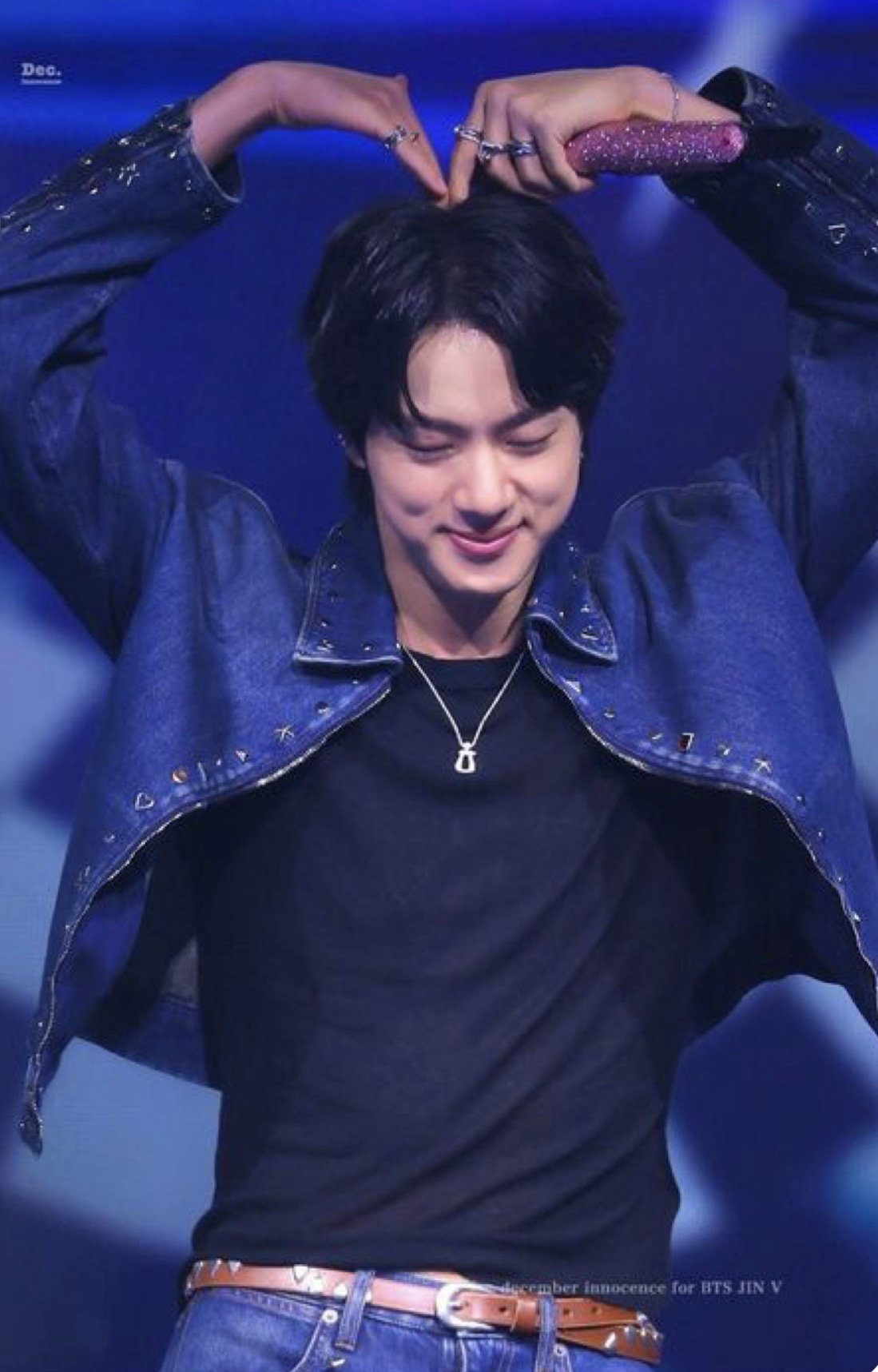 Foto aktivitas terbaru Jin (BTS)