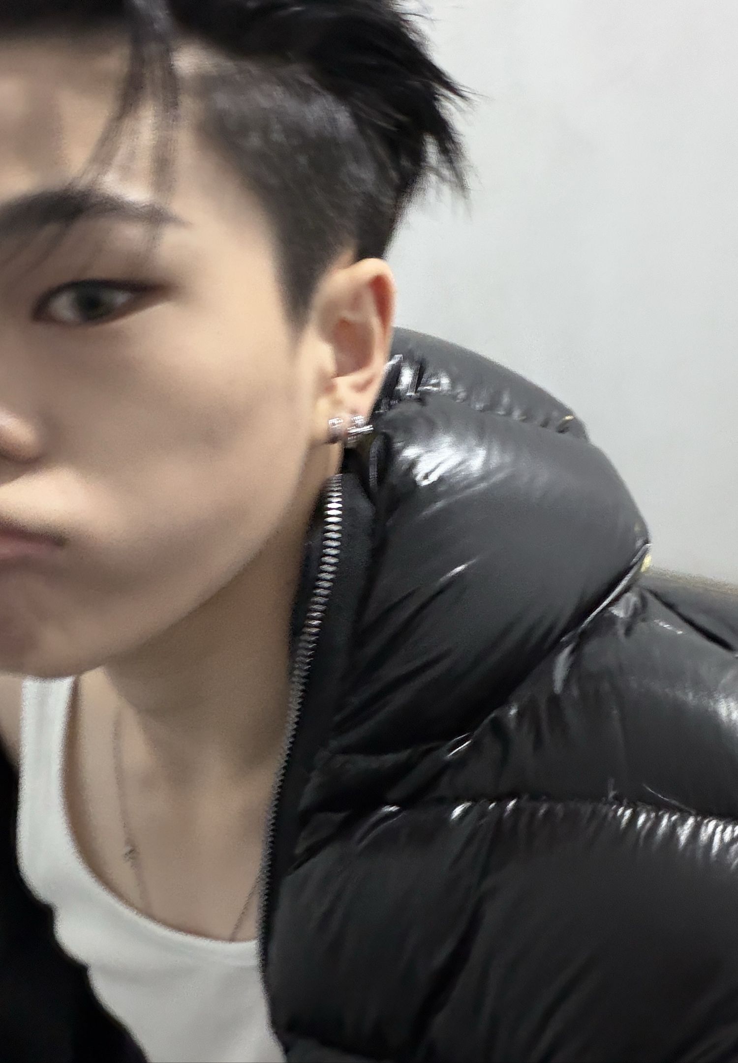 Latest photo of Kim Junmin (WHIB)