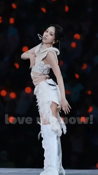 쯔위 (TWICE) 최근 활동샷