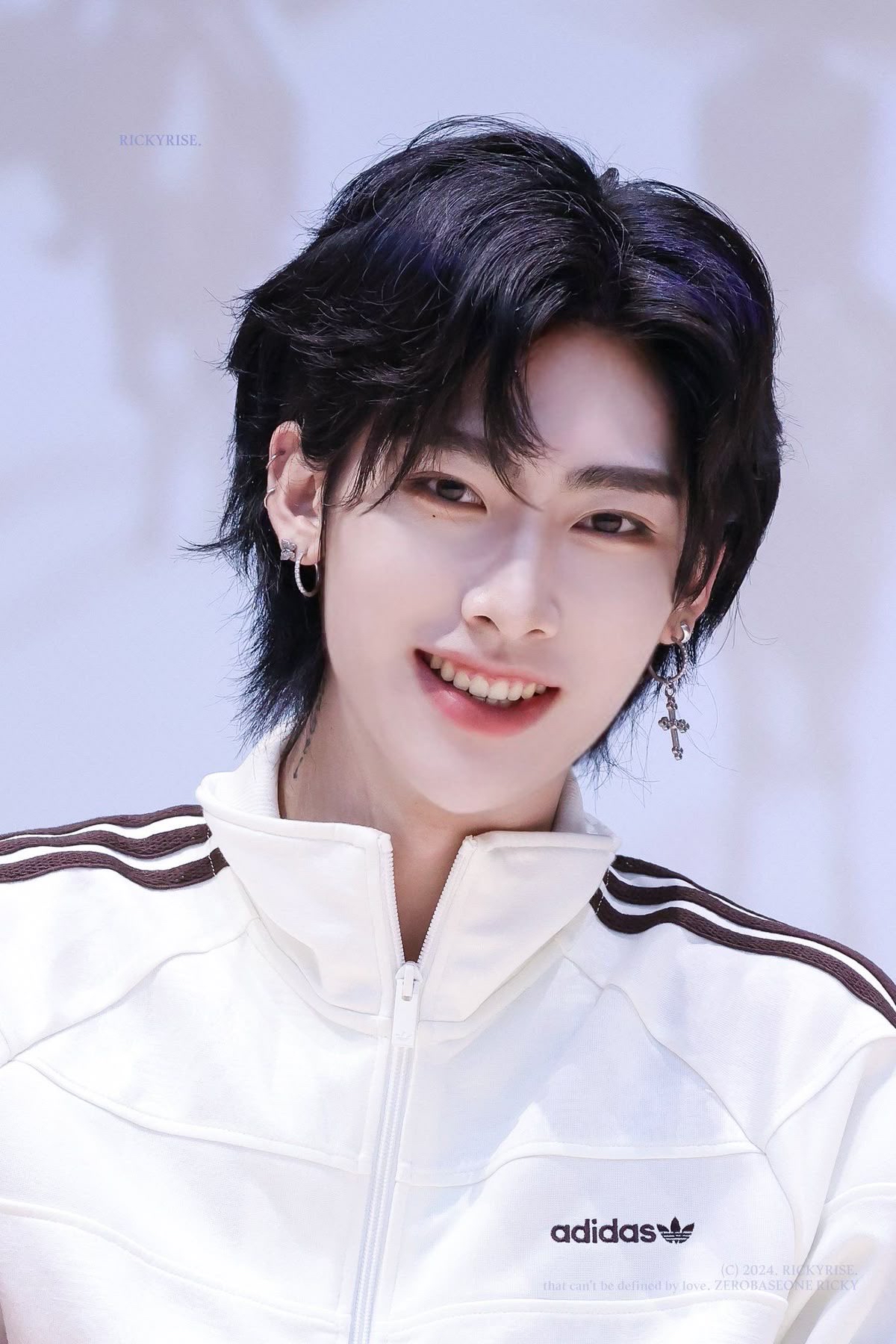 Foto aktivitas terbaru Ricky (ZEROBASEONE)