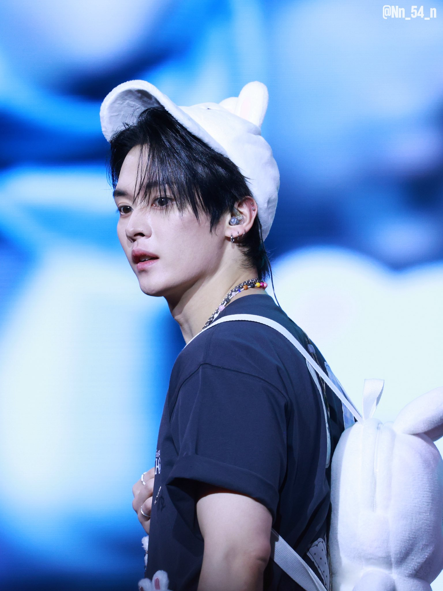 Latest photo of Lee Know (Stray Kids)