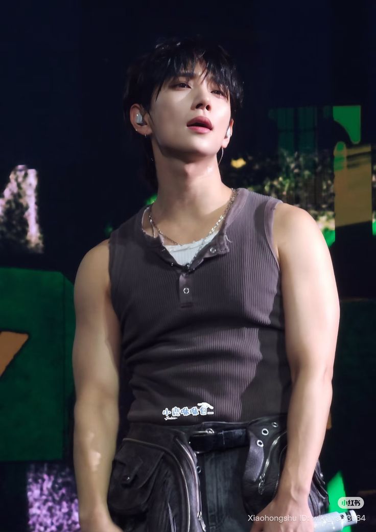 Recent activity shot of Joshua (SEVENTEEN)