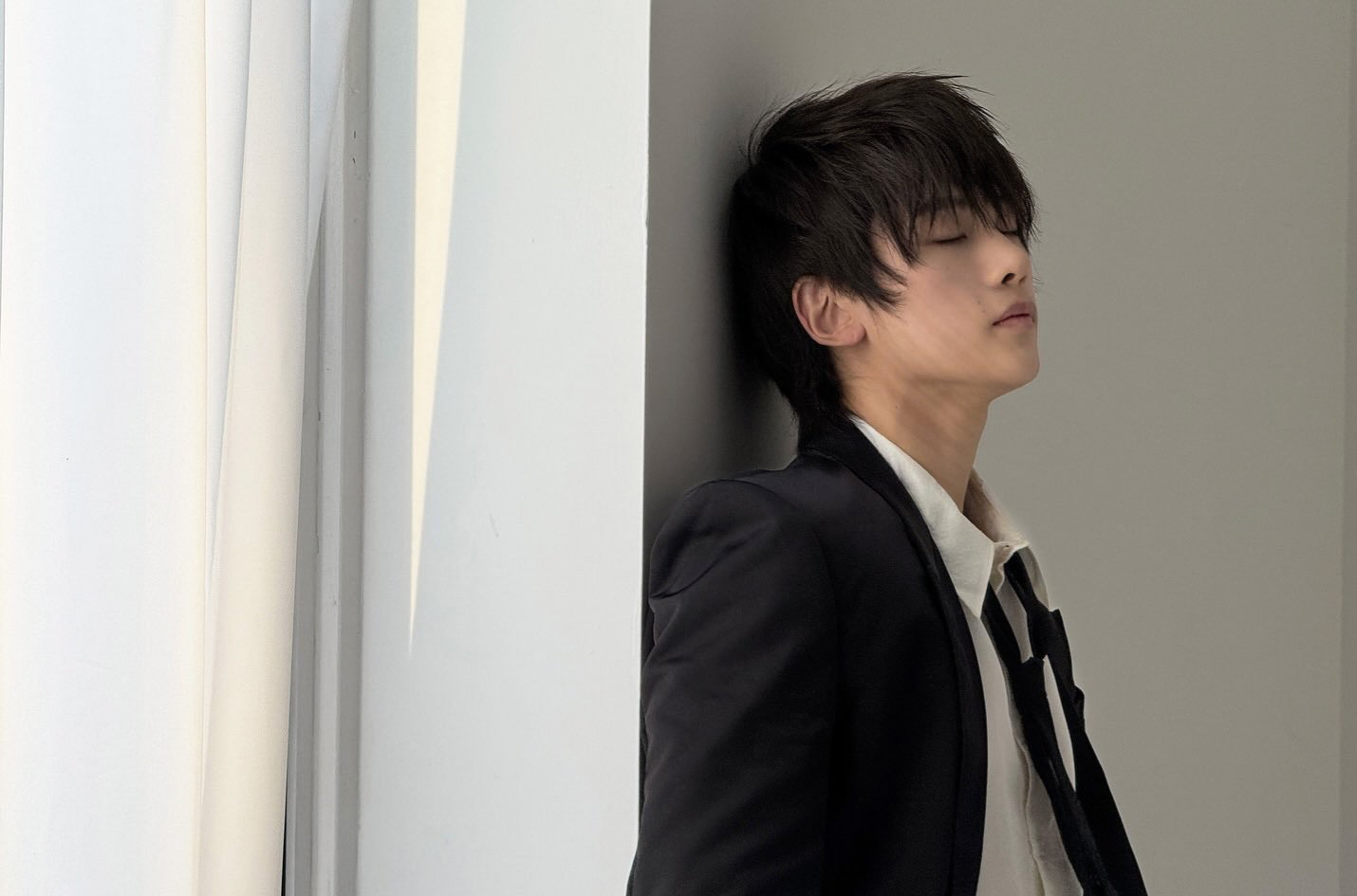 Behind-the-scenes cut of Seok Matthew (ZEROBASEONE)