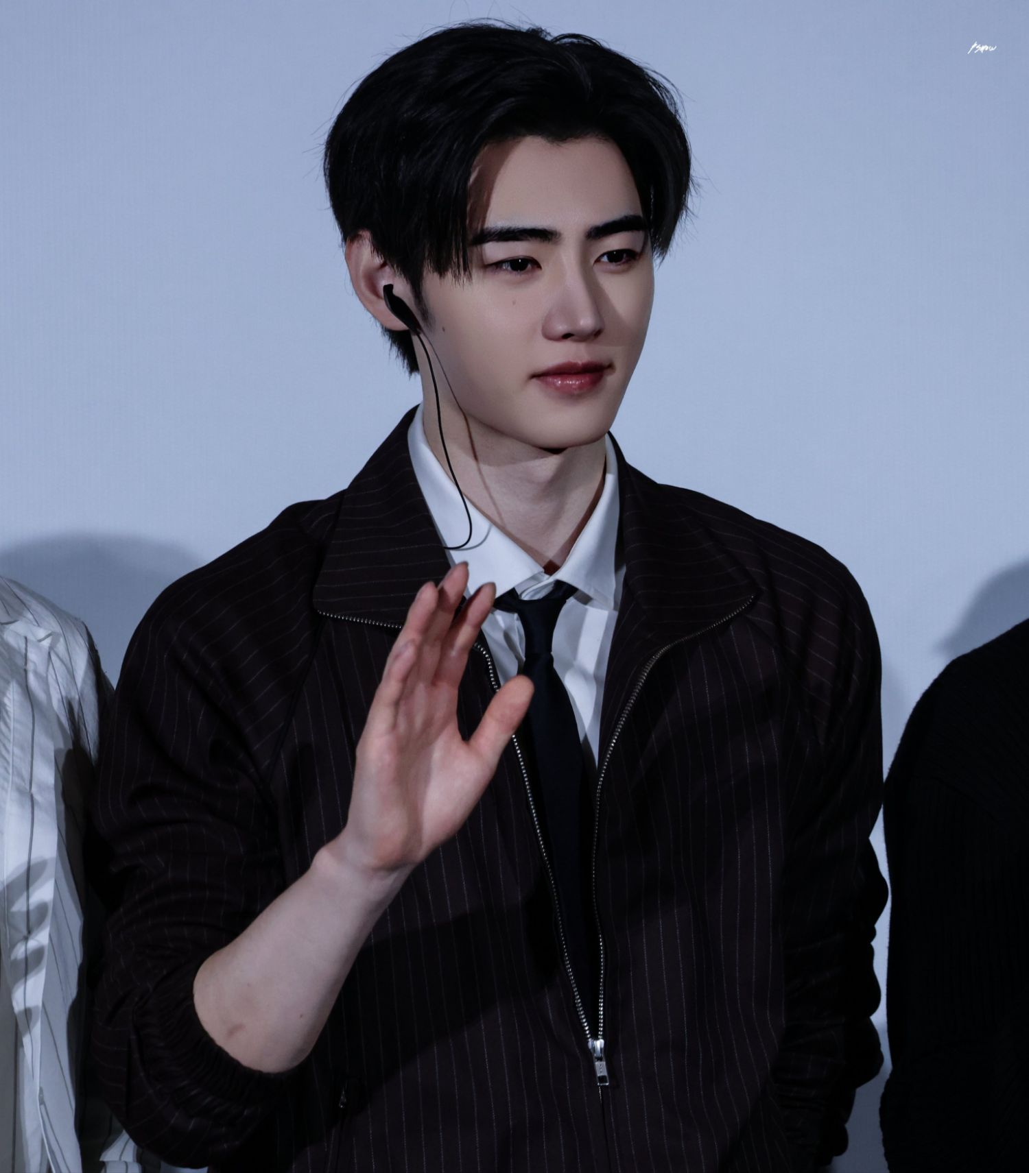 Behind-the-scenes cut of Sunghoon (ENHYPEN)