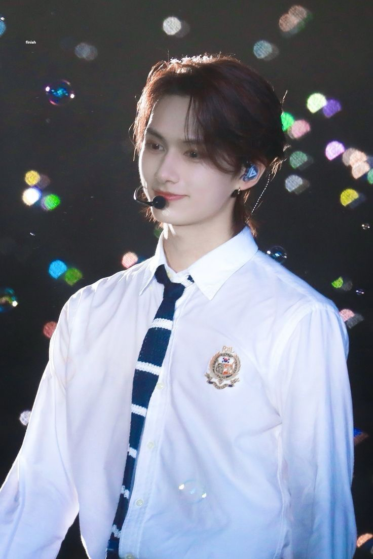 Latest photo of Jun (SEVENTEEN)