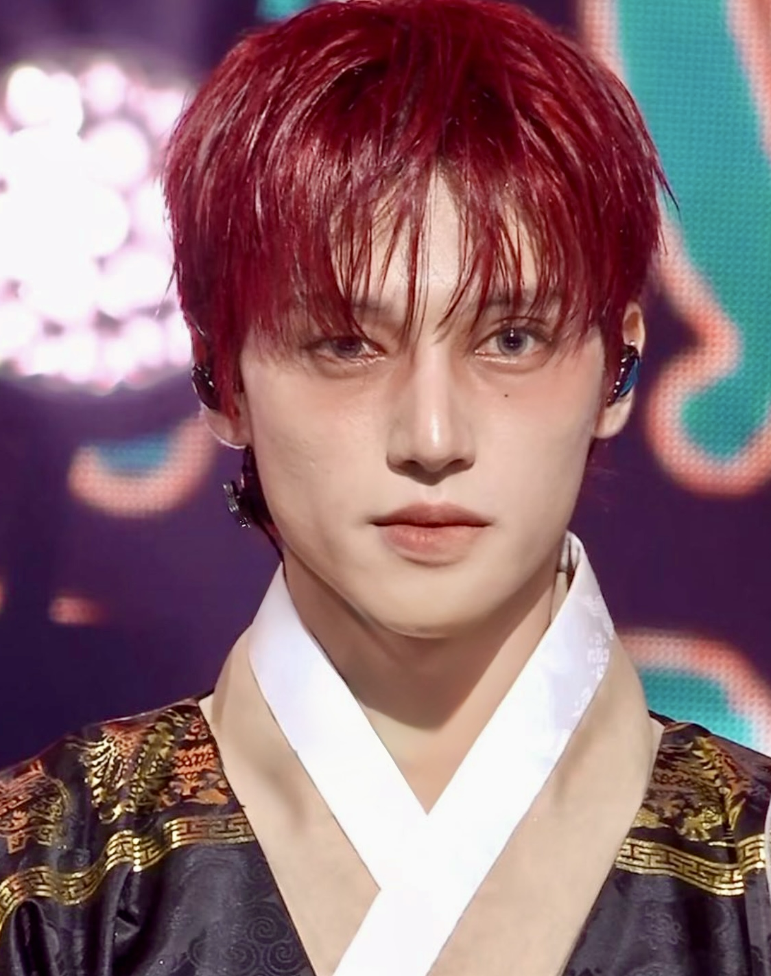 友榮 (ATEEZ)的最新照片