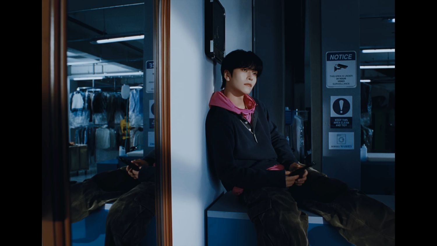 Behind-the-scenes cut of He Xinlong (ALPHA DRIVE ONE)