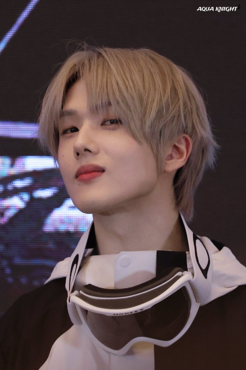 Behind-the-scenes cut of Jisung (NCT DREAM)