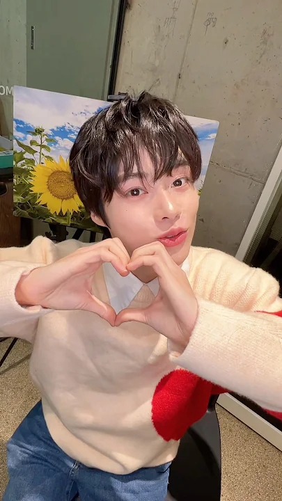 Latest photo of Hanbin (TEMPEST)