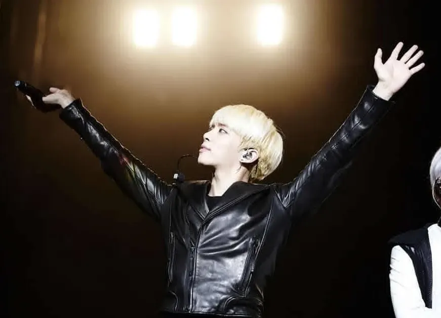 Recent activity shot of Jonghyun (SHINee)