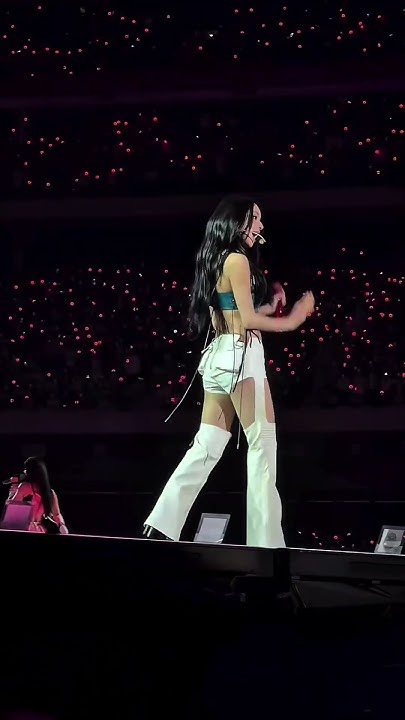 Behind-the-scenes cut of Chaeyoung (TWICE)