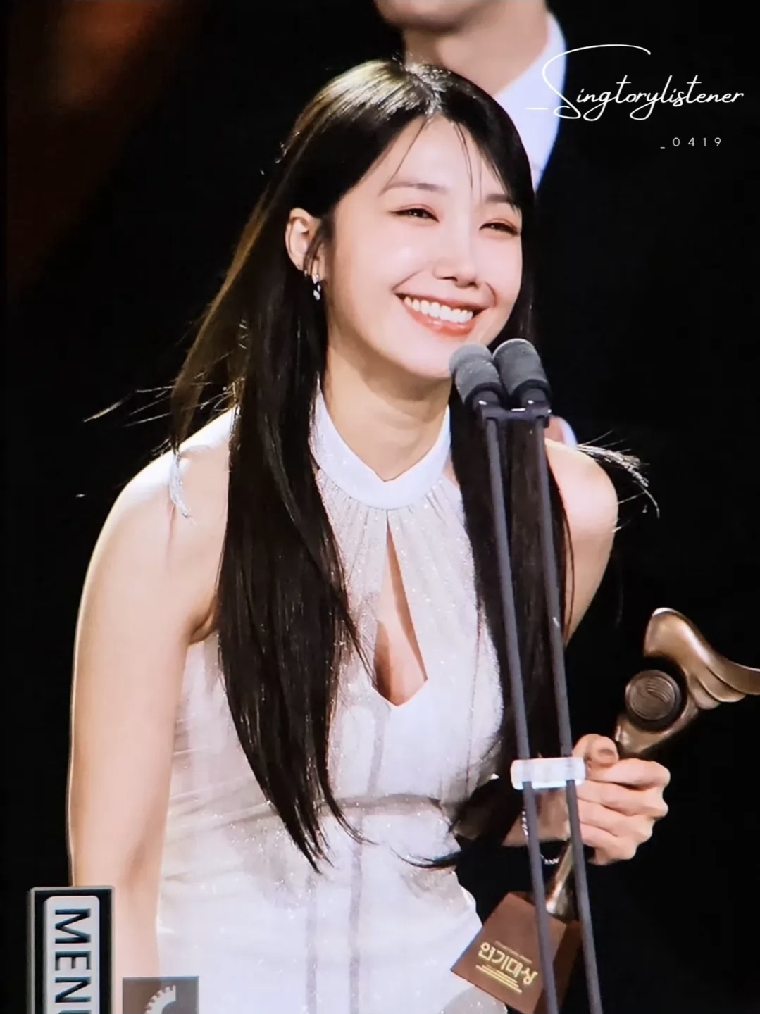 Foto terbaru Jeong Eunji (Apink)