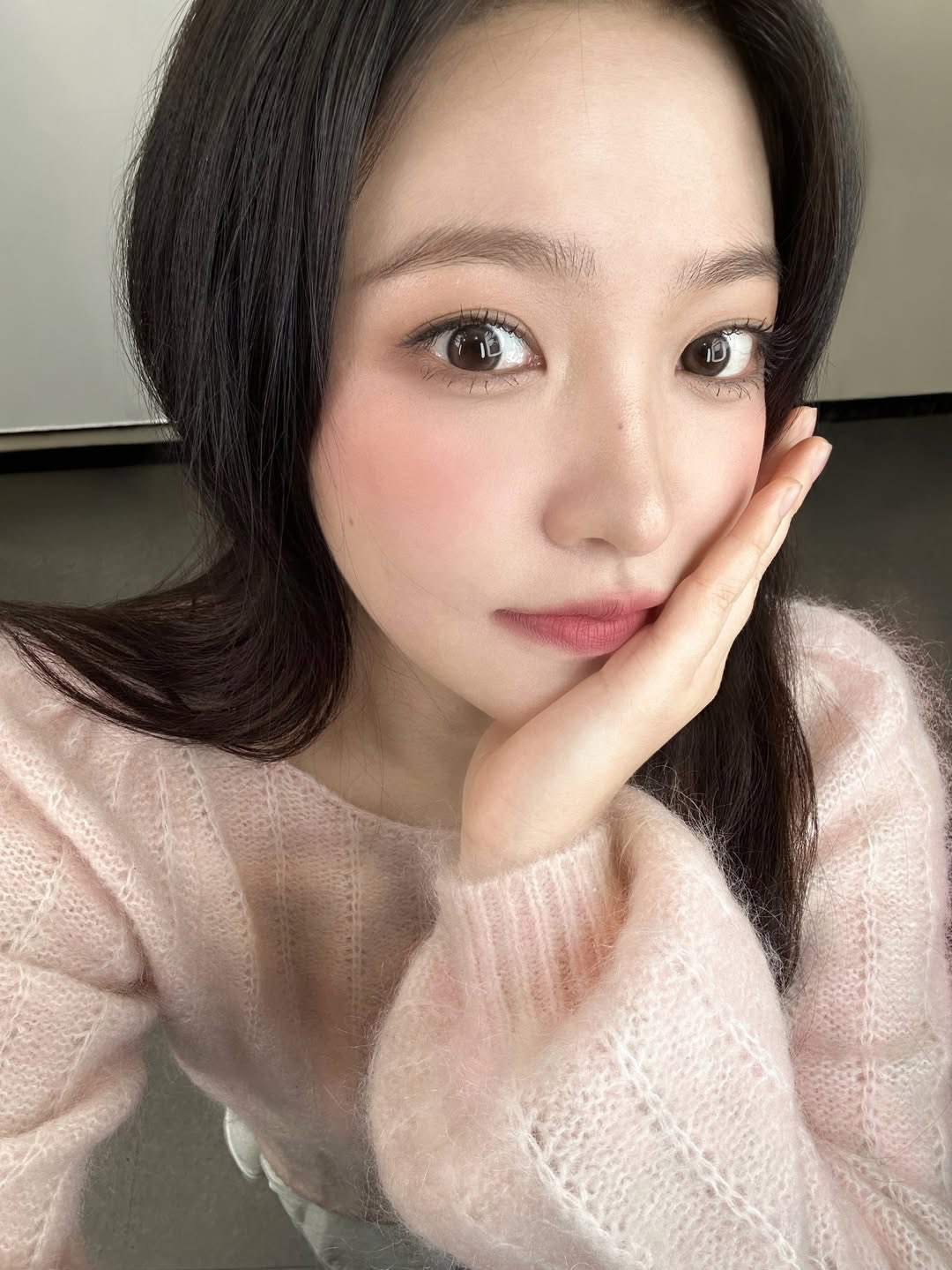 Behind-the-scenes cut of Yeri (Red Velvet)