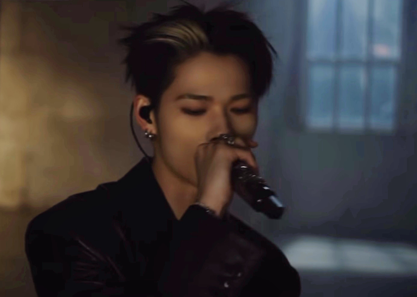 Momen yang diabadikan oleh penggemar NI-KI (ENHYPEN)