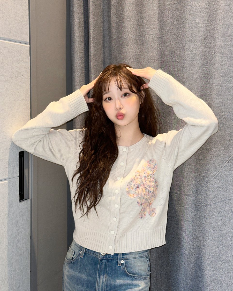 A moment captured by Chuu's fan