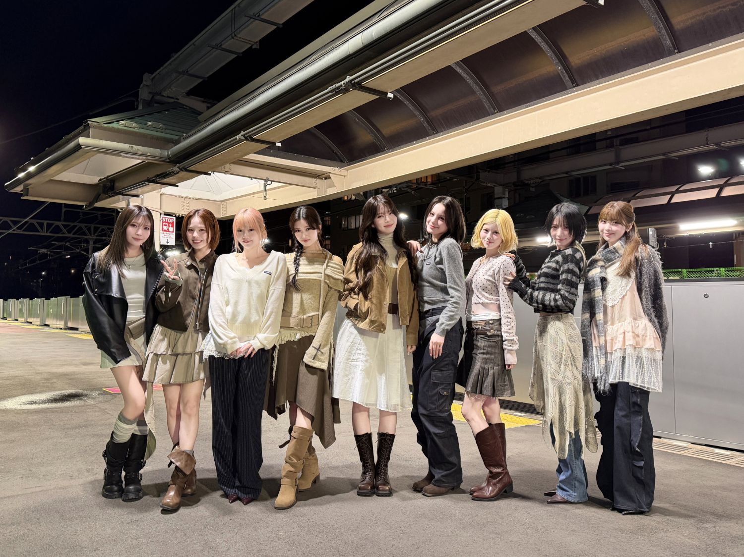 Behind-the-scenes cut of NiziU