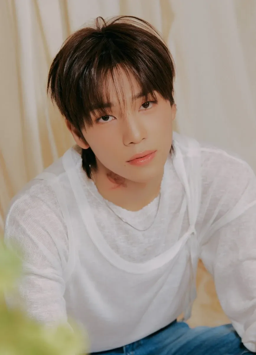 Recent activity shot of So Geon (NEXZ)