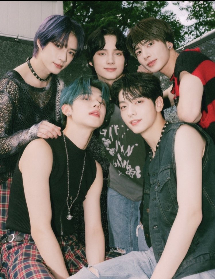 Recent activity shot of TOMORROW X TOGETHER