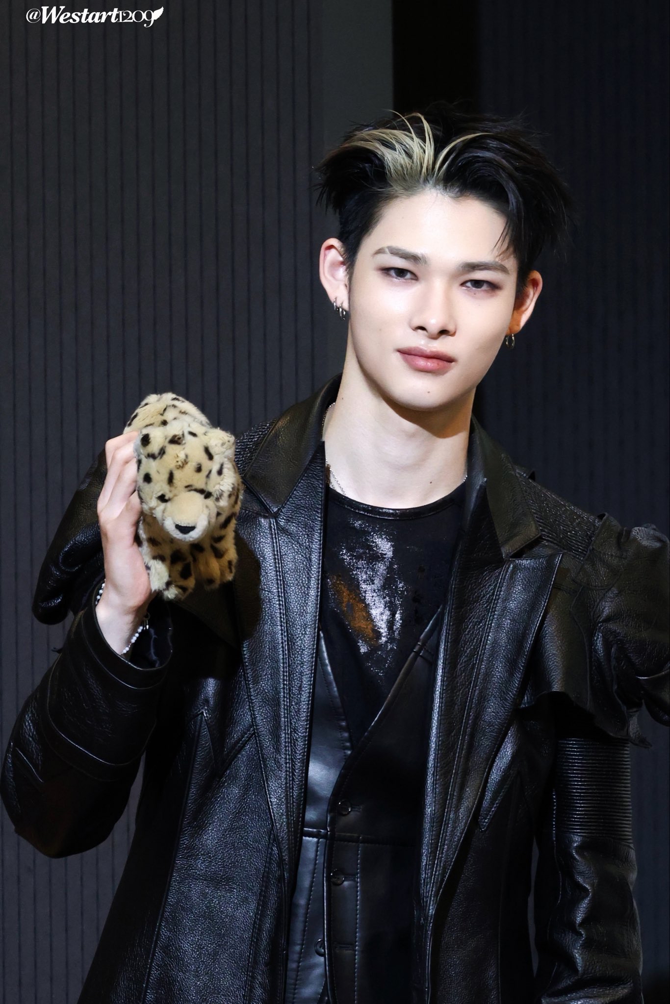 Potret di balik layar NI-KI (ENHYPEN)