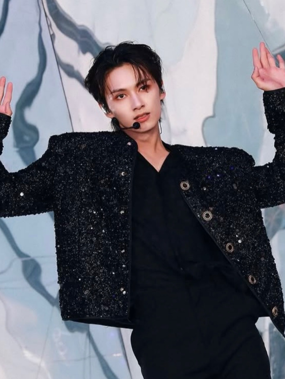A moment captured by Jun (SEVENTEEN)'s fan