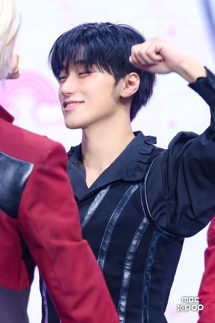 Behind-the-scenes cut of San (ATEEZ)