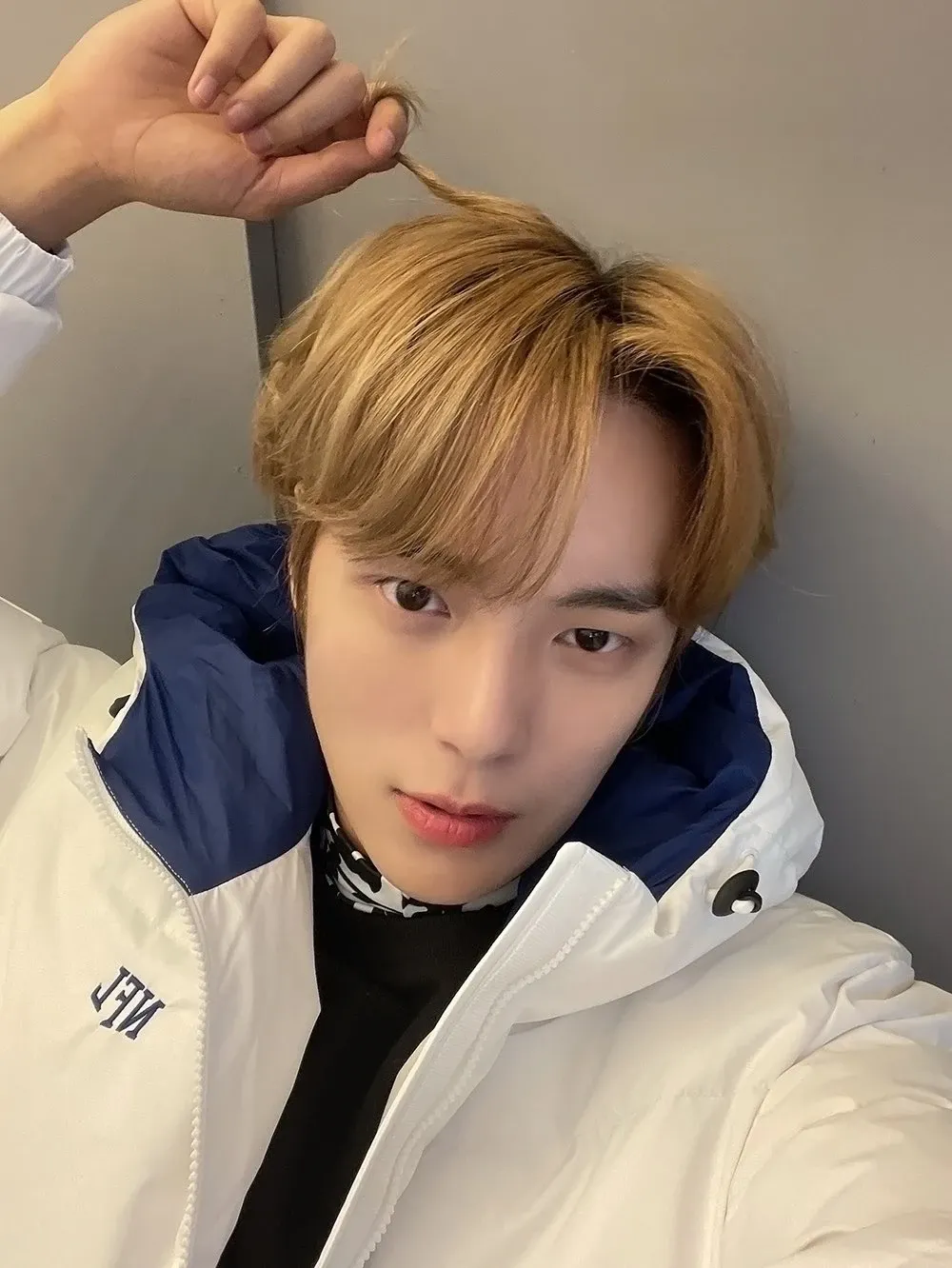 Potret di balik layar Minhyuk (MONSTA X)