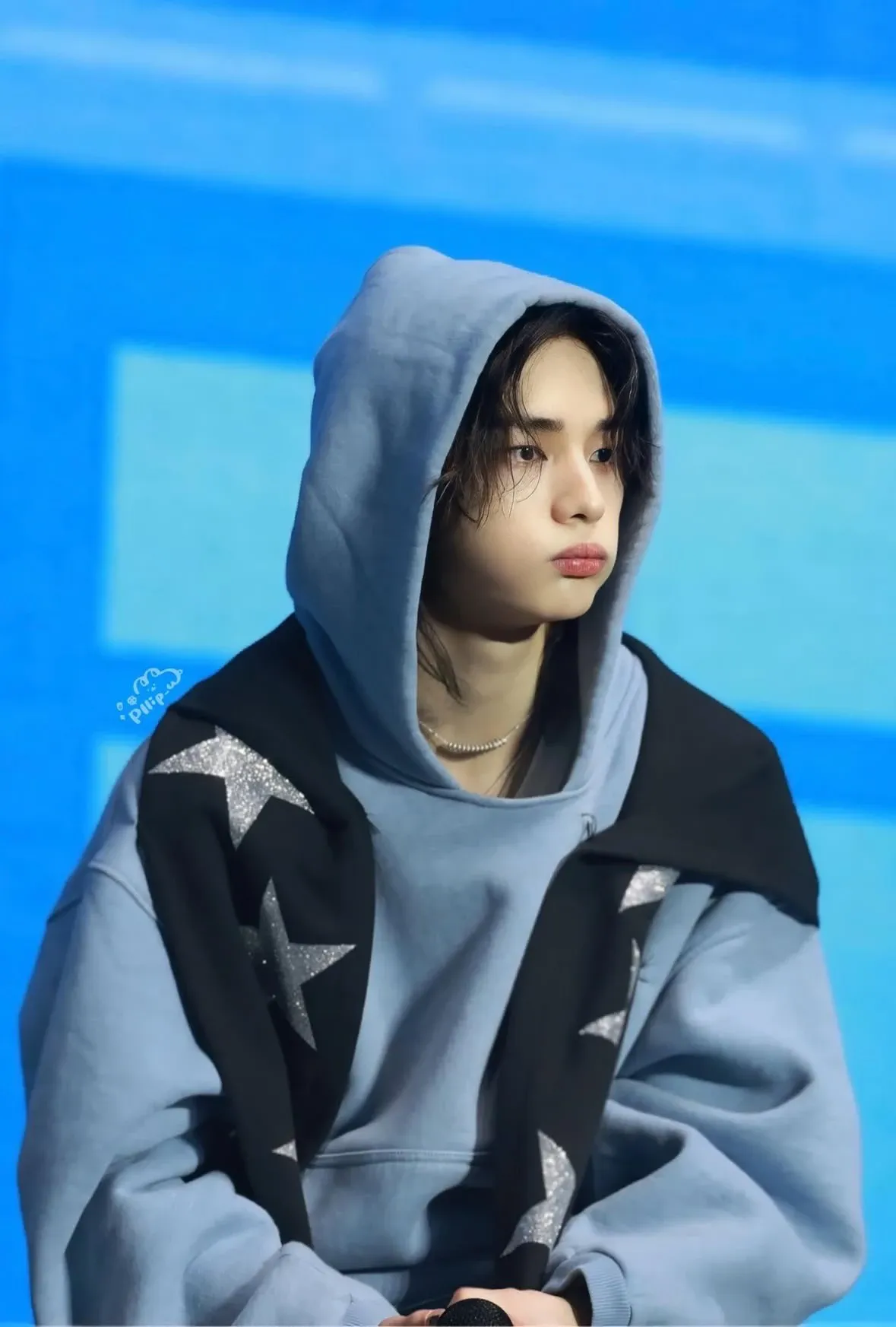 Foto aktivitas terbaru Hyunjin (Stray Kids)
