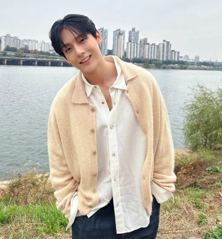 A moment captured by BTOB's fan