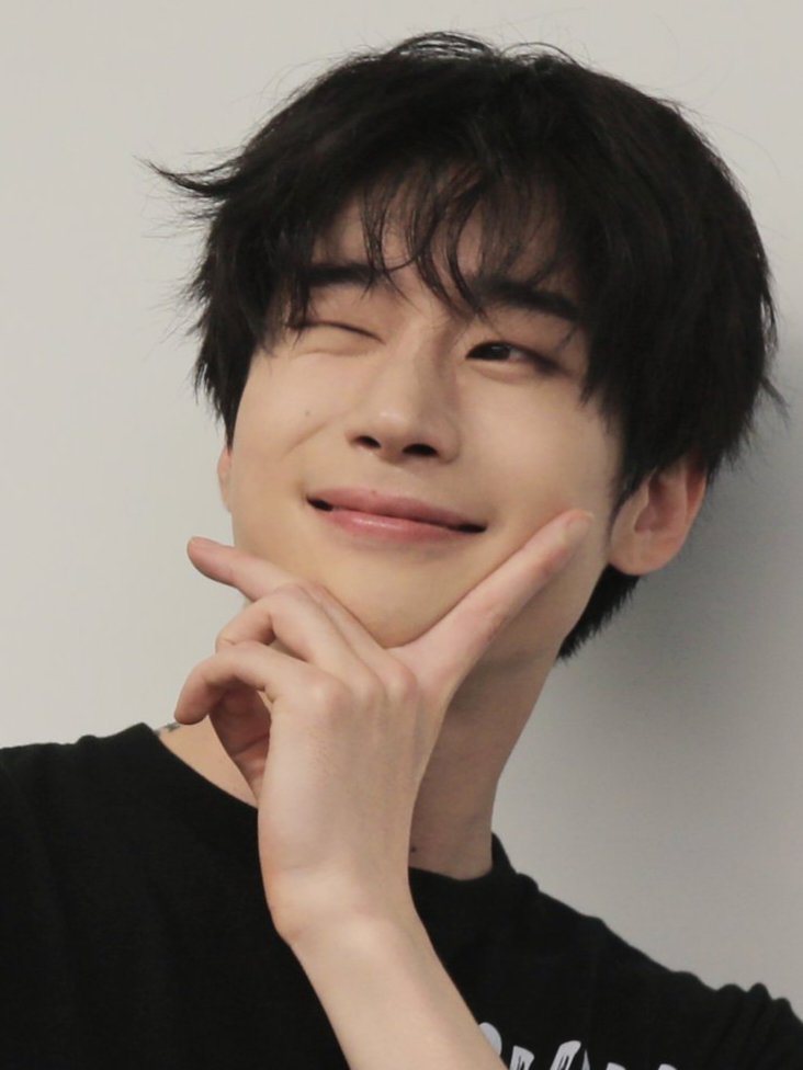 Latest photo of Han Seungwoo