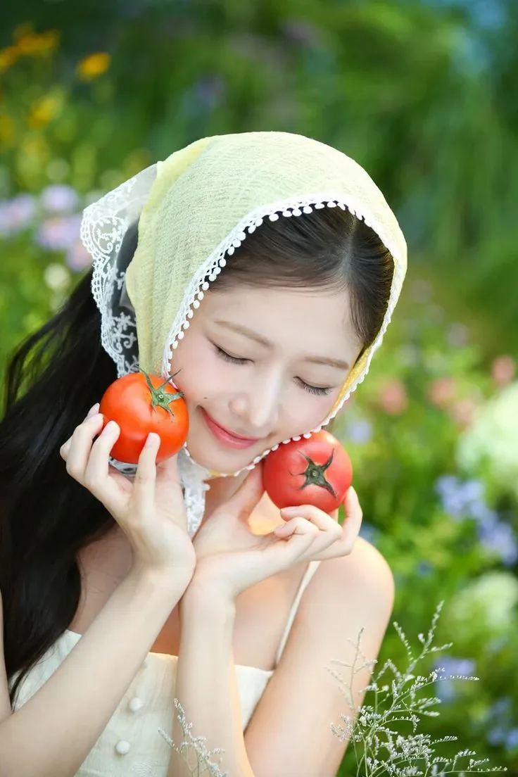 A moment captured by Rei (IVE)'s fan