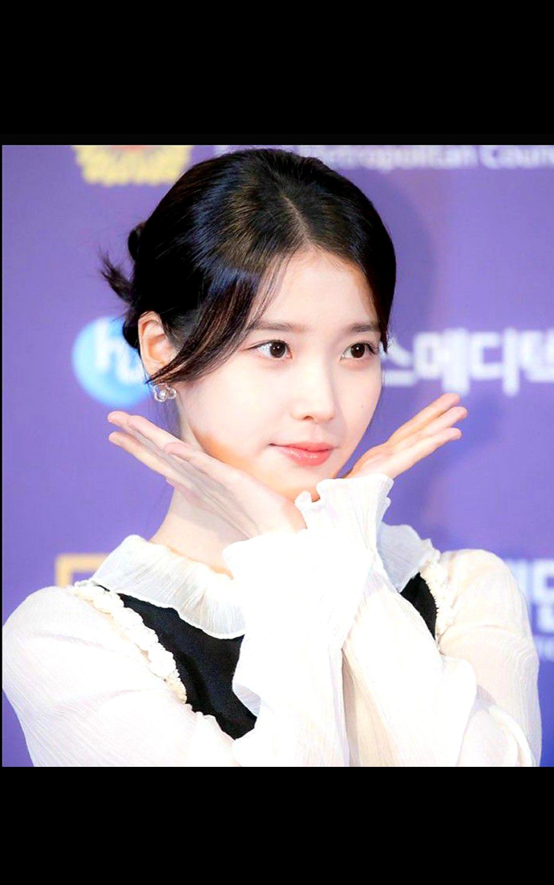 아이유 최근 활동샷
