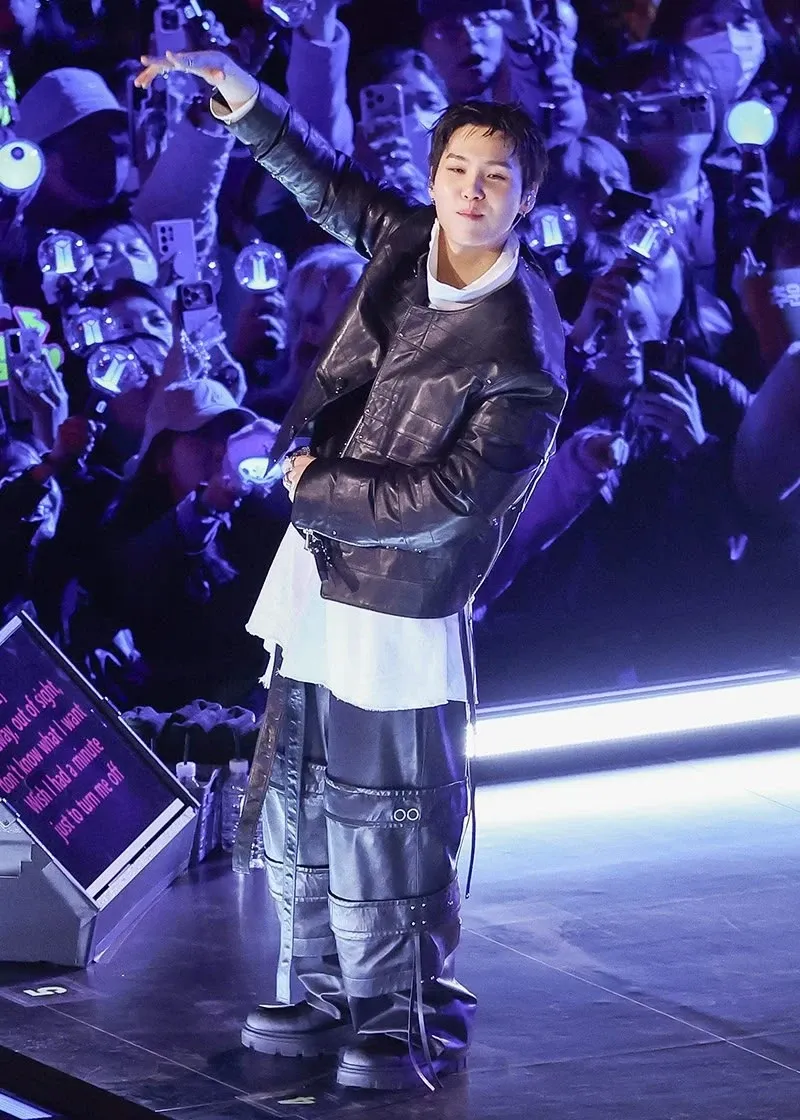 SUGA (防弹少年团)粉丝拍下的瞬间