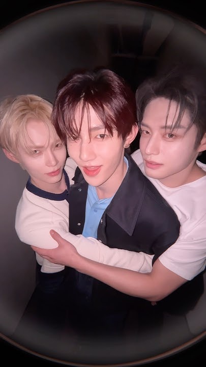 A heartfelt wallpaper shared by Sung Hanbin (ZEROBASEONE)'s fans