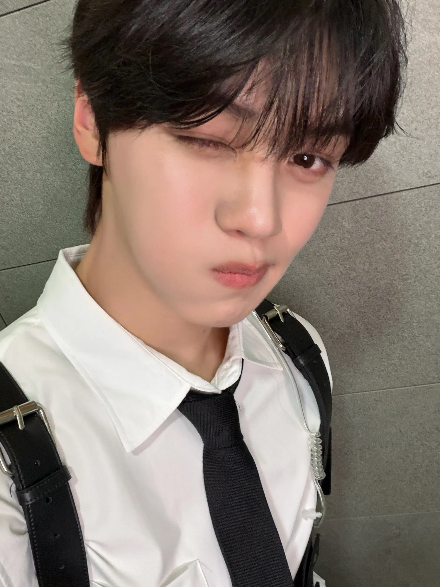 A moment captured by Kim Gyuvin (AND2BLE)'s fan