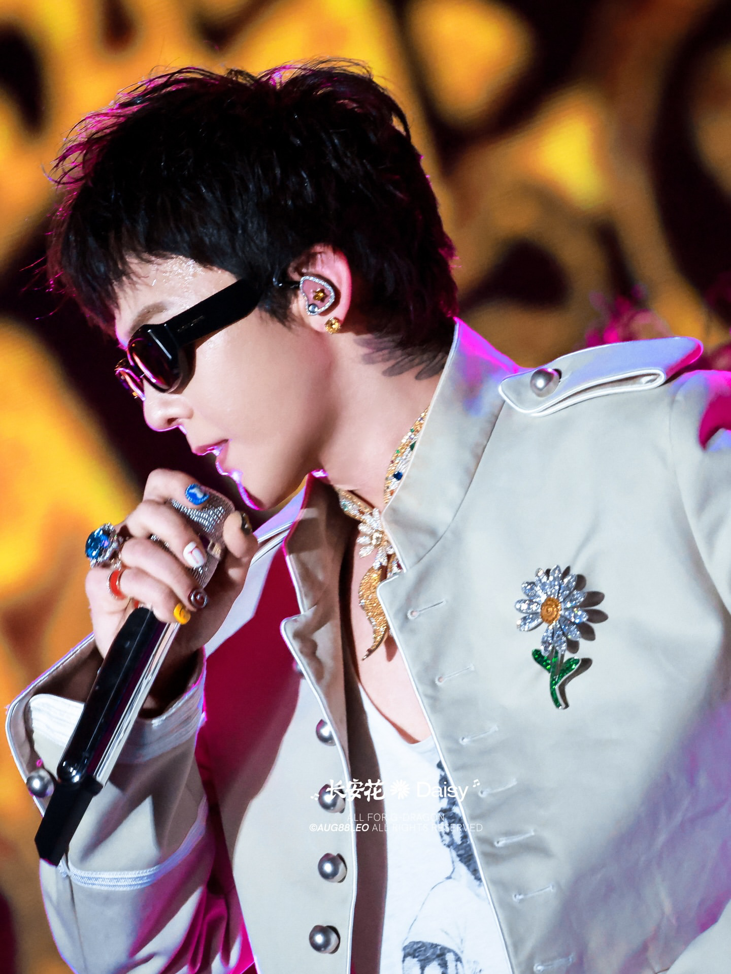 Latest photo of G-DRAGON (BIGBANG)