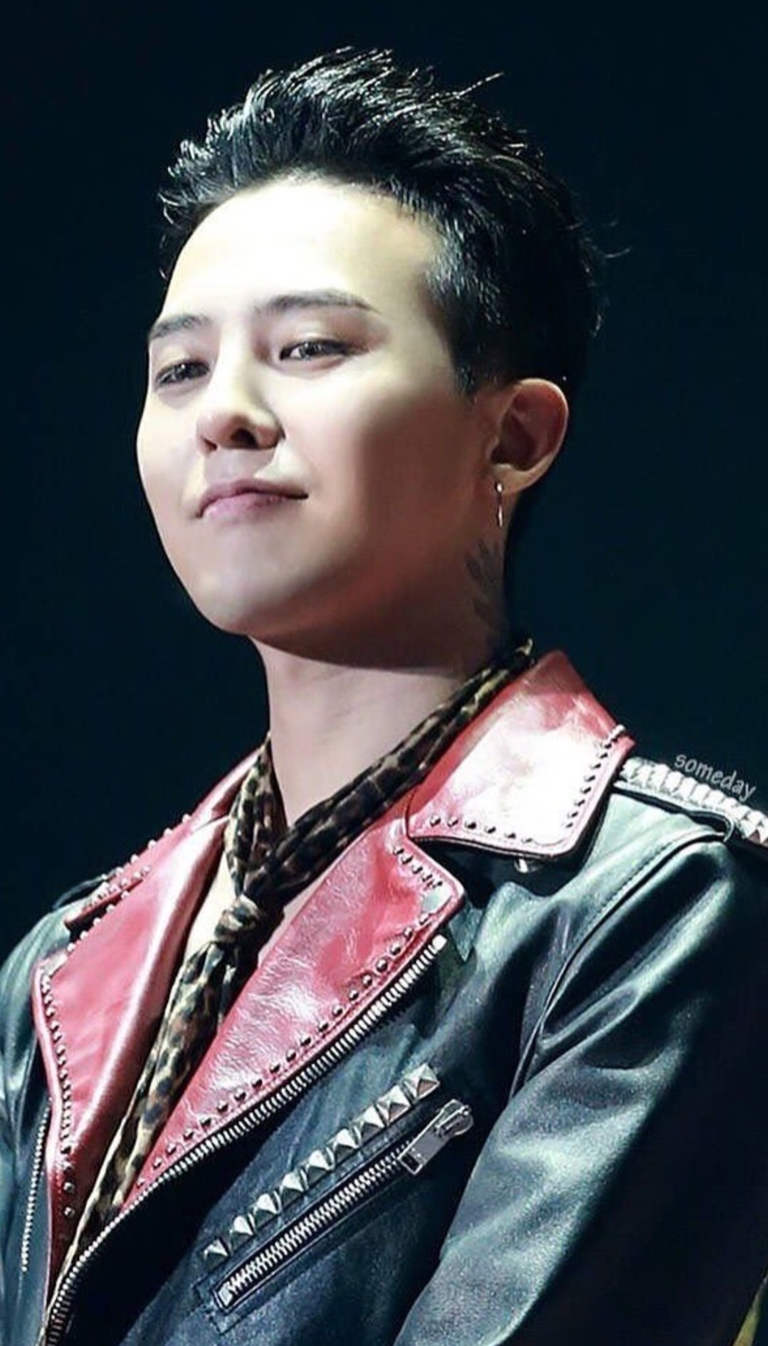 A heartfelt wallpaper shared by G-DRAGON (BIGBANG)'s fans