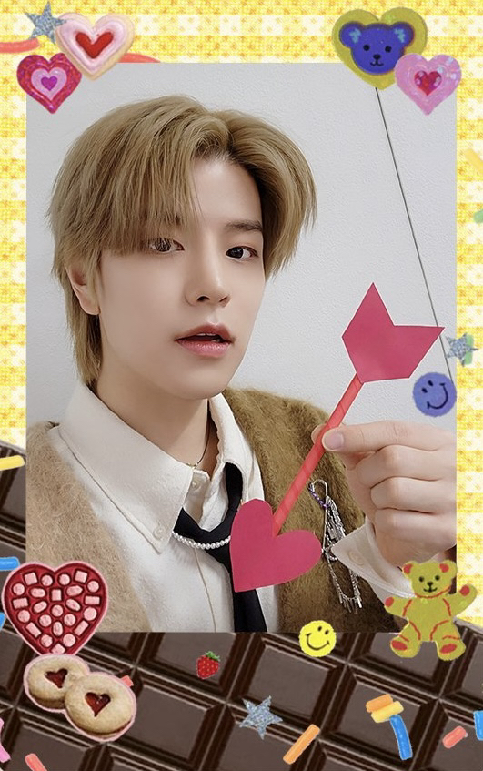 Latest photo of Seungmin (Stray Kids)