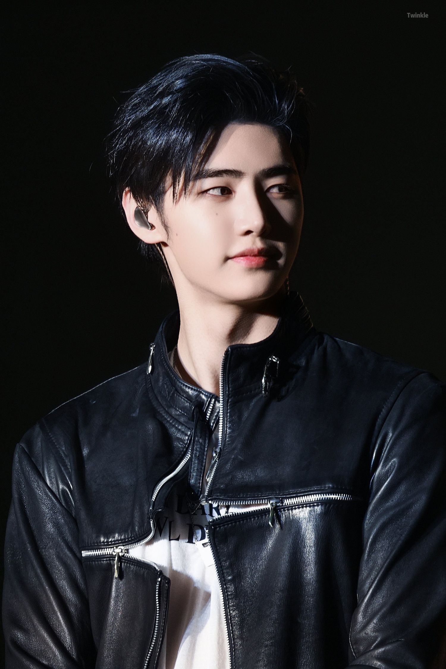 Momen yang diabadikan oleh penggemar Sunghoon (ENHYPEN)