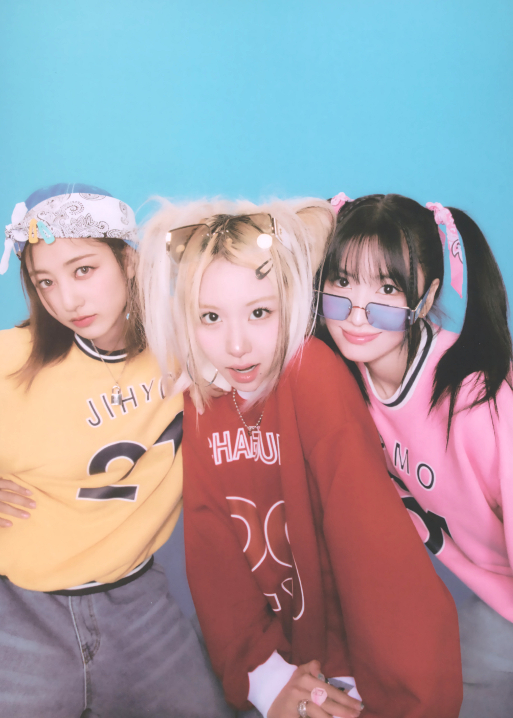Foto terbaru Momo (TWICE)