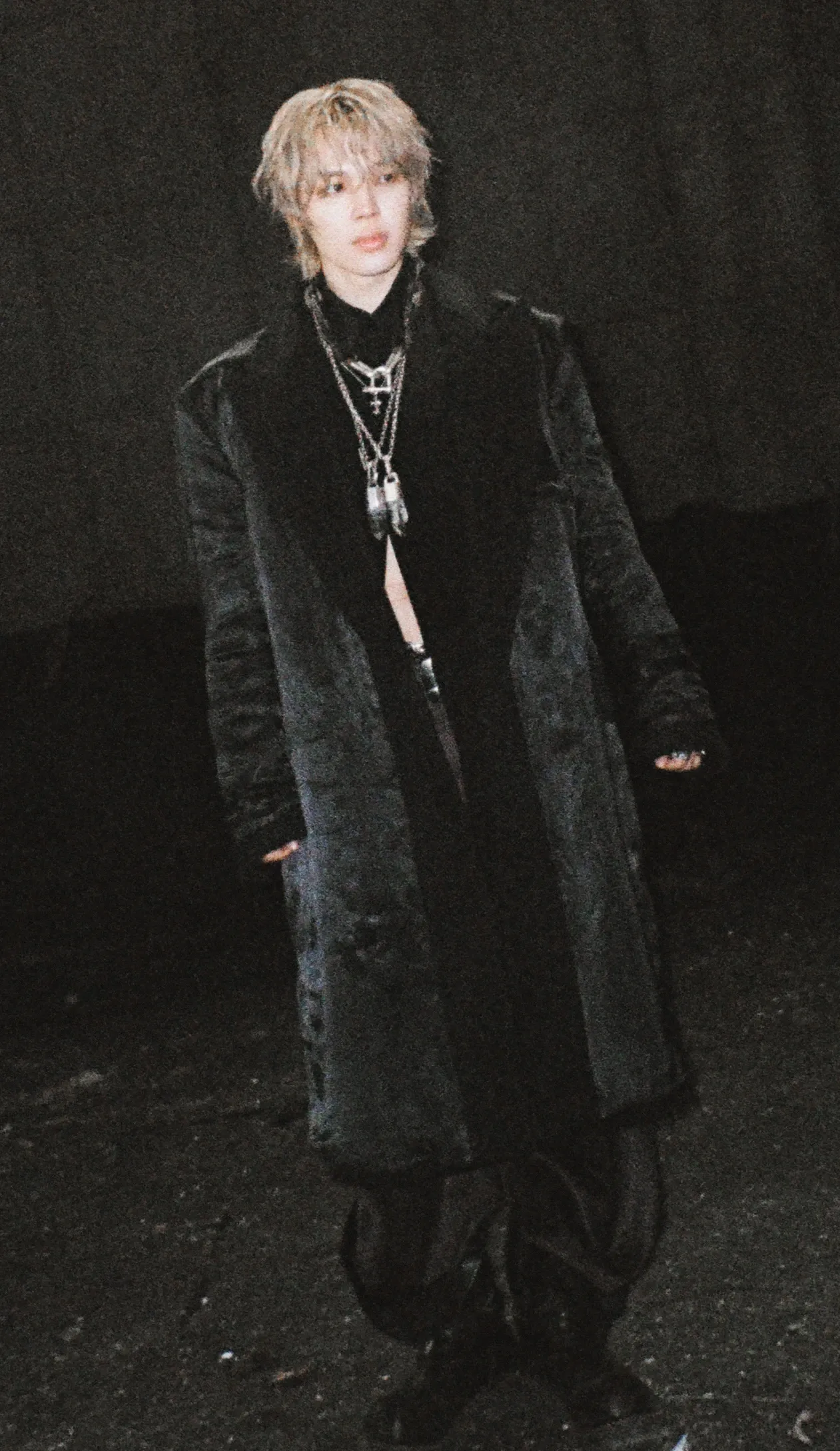 Today's most popular wallpaper in the ジミン (BTS) community