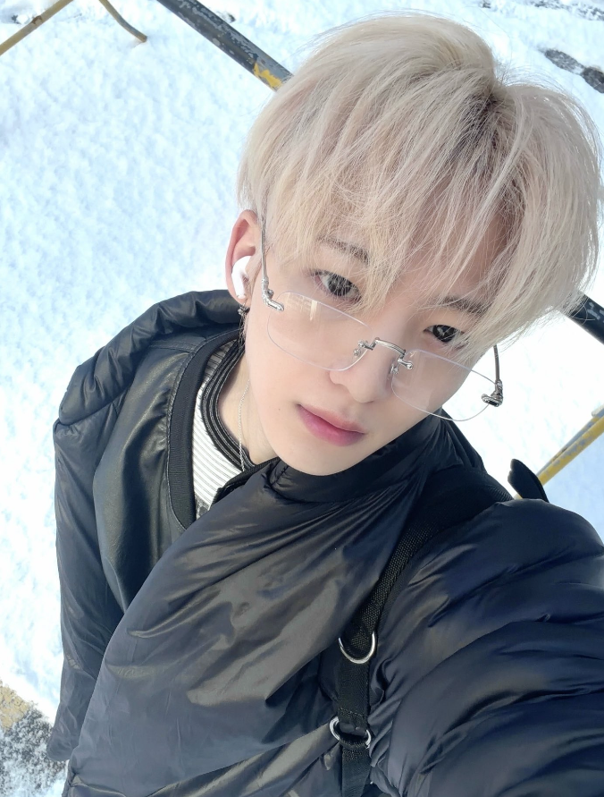 A moment captured by Xikers's fan