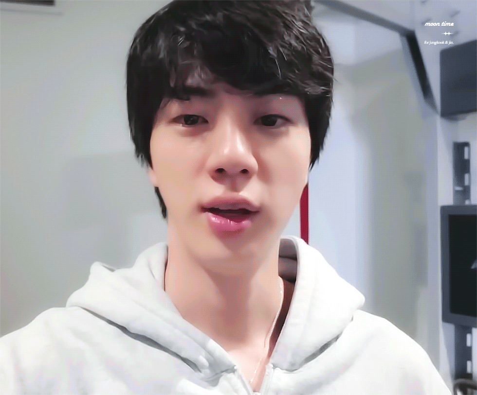 Foto aktivitas terbaru Jin (BTS)