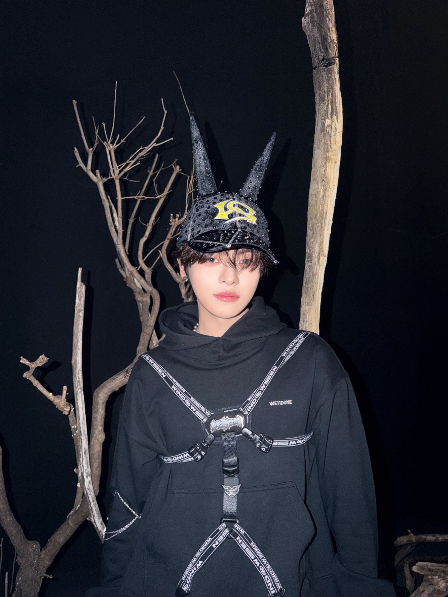 A moment captured by Lee Leo (ALPHA DRIVE ONE)'s fan