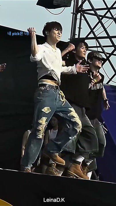 A heartfelt wallpaper shared by Kang Daniel's fans