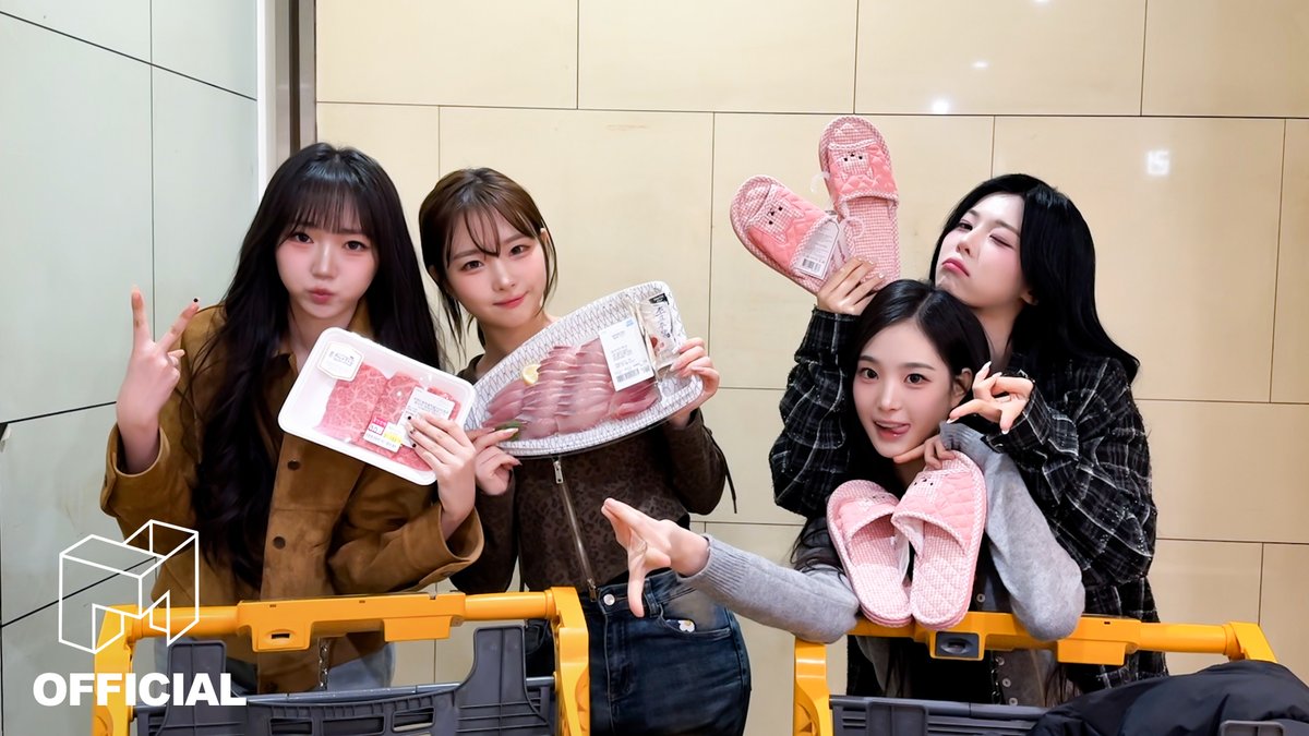 Latest photo of tripleS