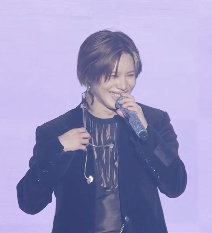 A moment captured by Taemin (SHINee)'s fan