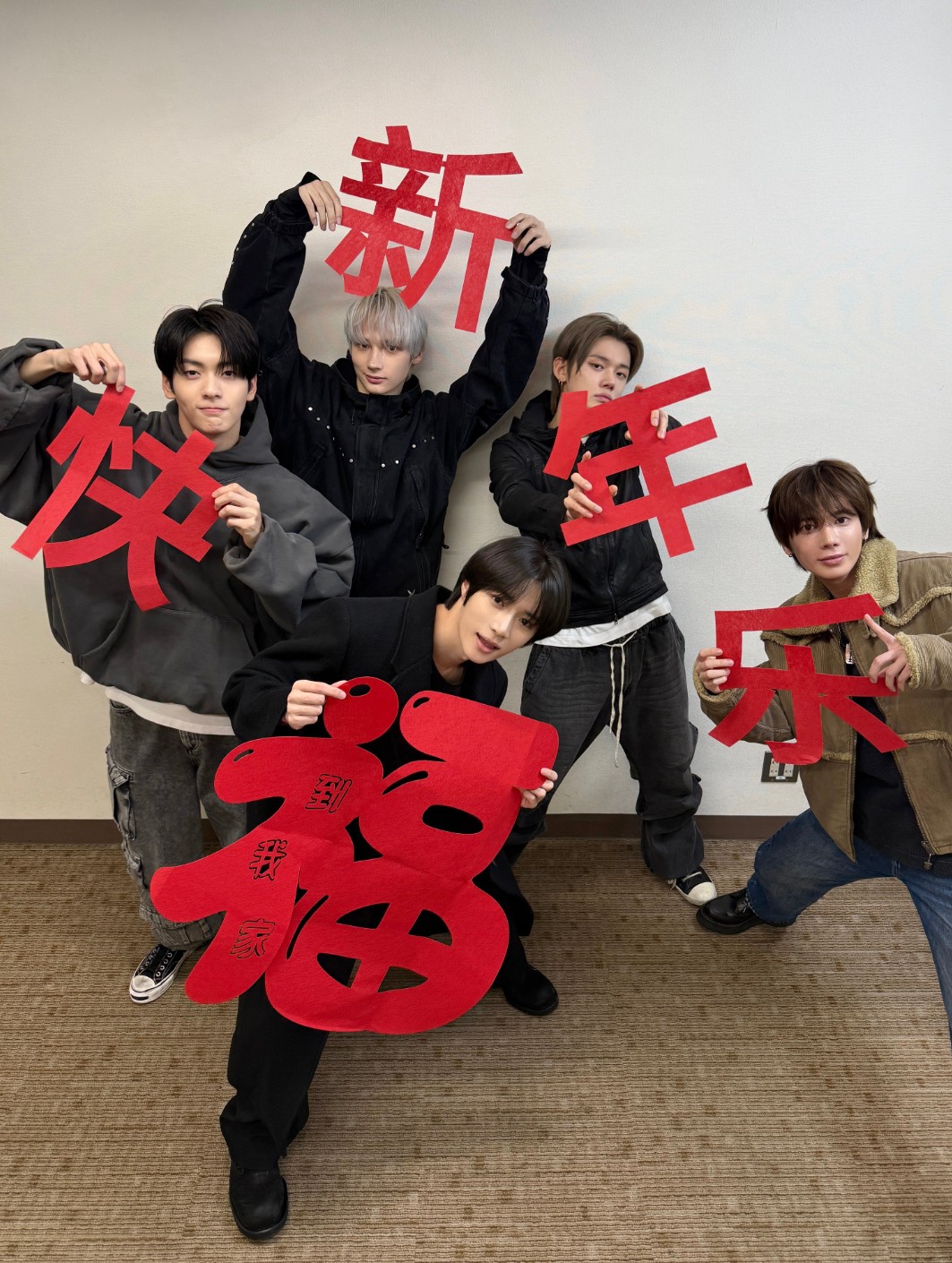 TOMORROW X TOGETHER的最新照片