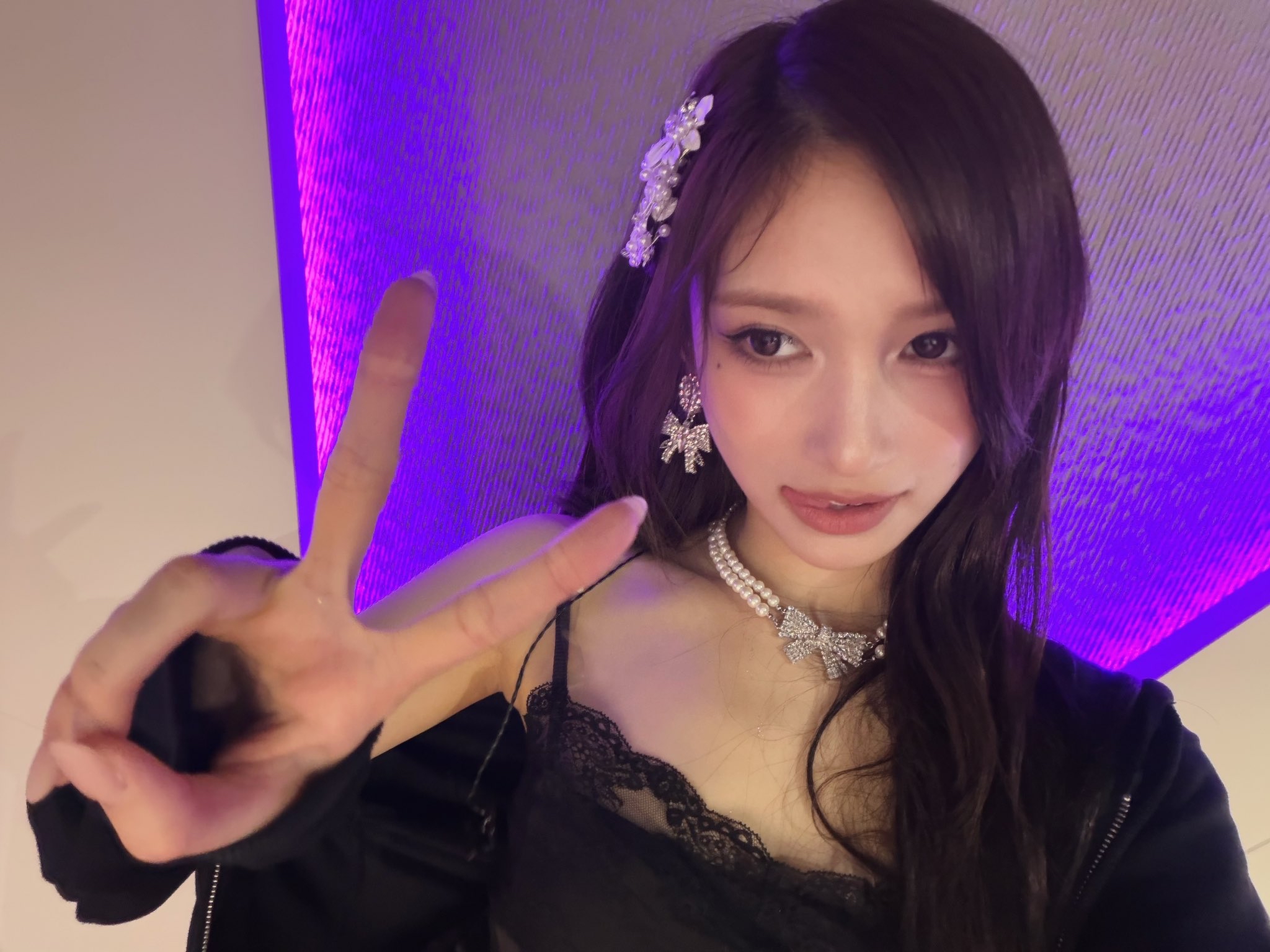 Behind-the-scenes cut of Leeseo (IVE)